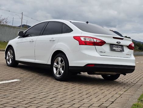 Ford Focus Sedan 2.0 16V/2.0 16V Flex 4p Aut.