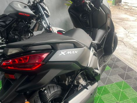 YAMAHA XMAX 250 CONNECTED 