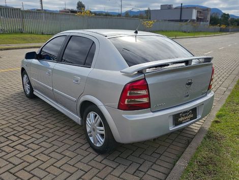 Chevrolet Astra 2.0 8V/ CD 2.0 8V Hatchback 5p Aut
