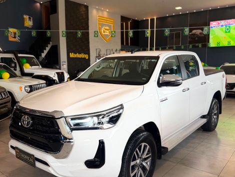 Toyota Hilux CD 4x4 2.8 Diesel Mec.