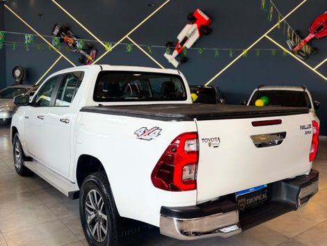 Toyota Hilux CD 4x4 2.8 Diesel Mec.
