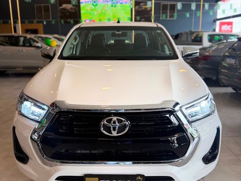 Toyota Hilux CD 4x4 2.8 Diesel Mec.