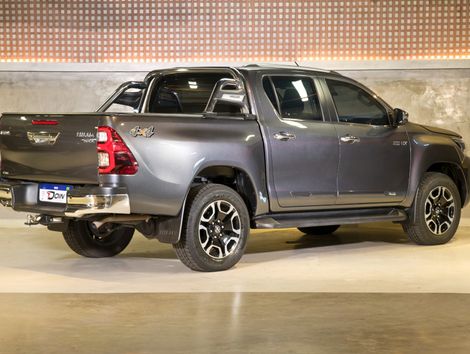Toyota Hilux CD SRX 4x4 2.8 TDI 16V Diesel Aut.