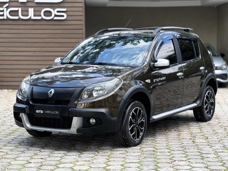 Renault SANDERO STEPWAY Hi-Flex 1.6 16V 5p Aut.