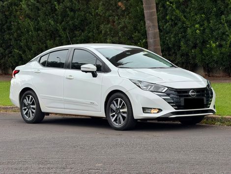Nissan VERSA Advance 1.6 16V Flex Aut.