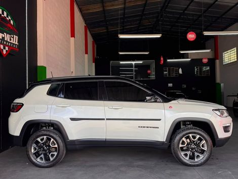 Jeep COMPASS TRAILHAWK 2.0 4x4 Dies. 16V Aut.