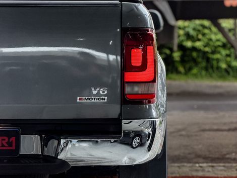 VolksWagen AMAROK Highline CD 3.0 4x4 TB Dies. Aut.