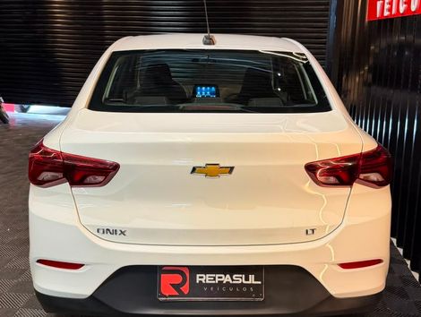 Chevrolet ONIX SEDAN Plus LT 1.0 12V Flex 4p Mec.