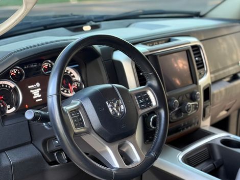 RAM 1500 LIMITED 5.7 CD 4x4 Aut.