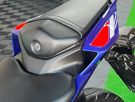 YAMAHA YZF R-3 CONNECTED 321 ABS