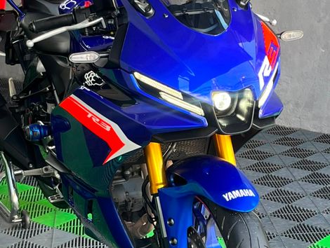 YAMAHA YZF R-3 CONNECTED 321 ABS