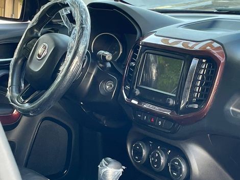 Fiat Toro Freedom 1.8 16V Flex Aut.
