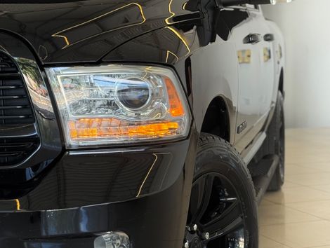 RAM CLASSIC LARAMIE 5.7 CD V8 4X4 Aut.