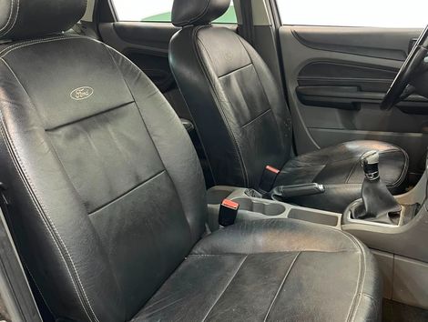 Ford Focus 1.6 S/SE/SE Plus Flex 8V/16V  5p