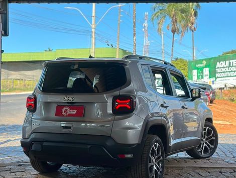 Jeep Renegade Long. T270 1.3 TB 4x2 Flex Aut.