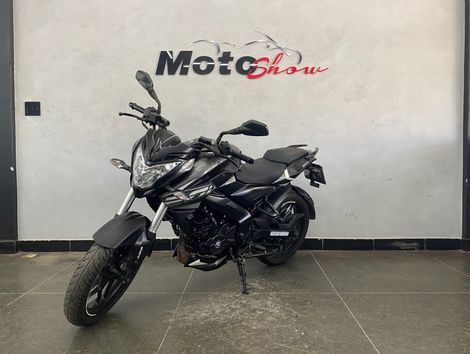 BAJAJ DOMINAR 200