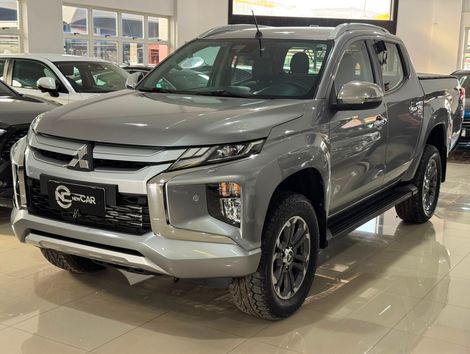 Mitsubishi L200 Triton Sport HPE-S 2.4 CD Dies. Aut