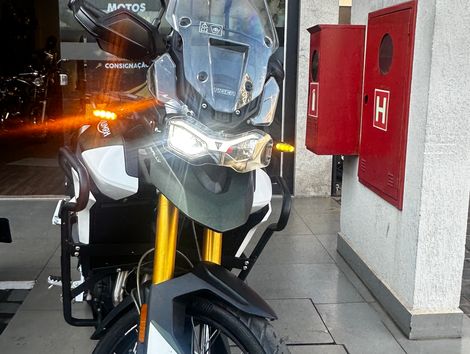 TRIUMPH TIGER 900 RALLY