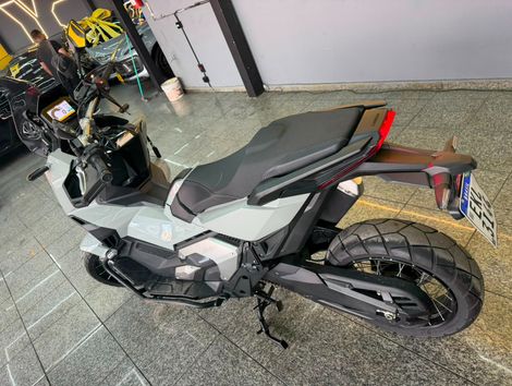 HONDA X-ADV 745cc