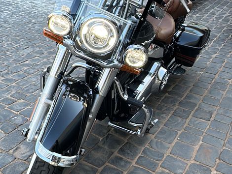 Harley SOFTAIL DELUXE FLDE