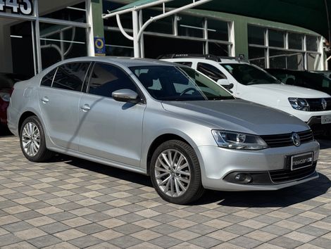 VolksWagen JETTA Highline 2.0 TSI 16V 4p Tiptronic