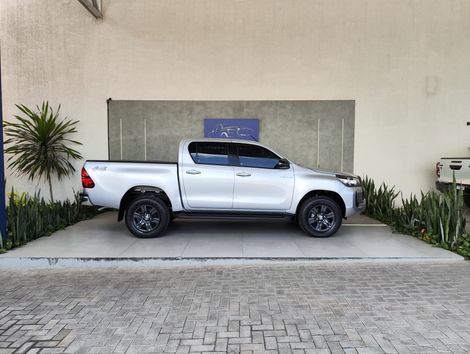 Toyota Hilux CD SR 4x4 2.8 TDI Diesel Aut.