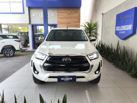 Toyota Hilux CD SRX Plus 4x4 2.8 TDI Die. Aut.