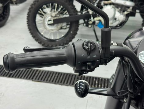 Royal Enfield Classic 350 Dark