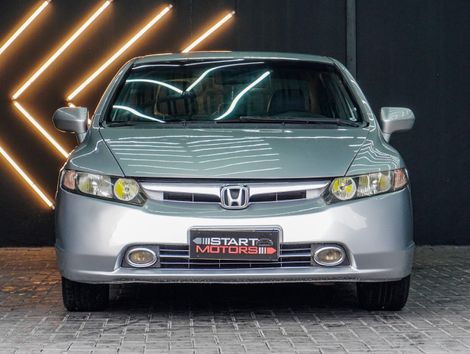 Honda Civic Sedan LXS 1.8/1.8 Flex 16V Aut. 4p