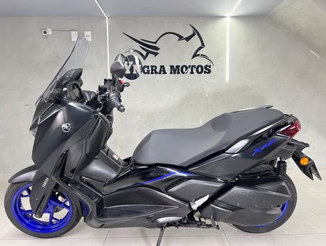 YAMAHA XMAX 300 CONNECTED 