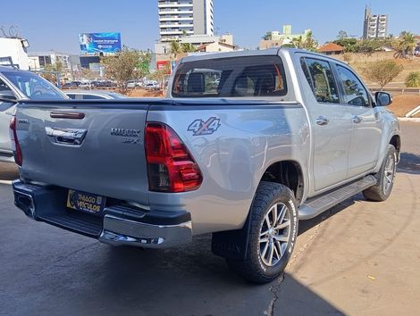 Toyota Hilux CD SRX 4x4 2.8 TDI 16V Diesel Aut.