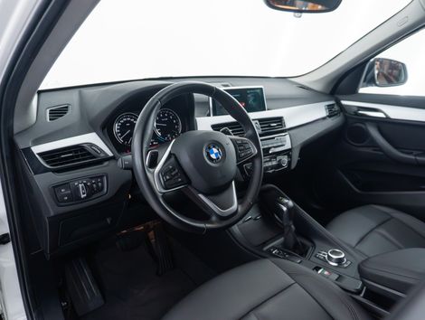 BMW X1 SDRIVE 20i X-Line 2.0 TB Active Flex