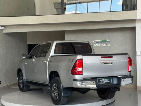 Toyota Hilux CD SR 4x4 2.8 TDI Diesel Aut.