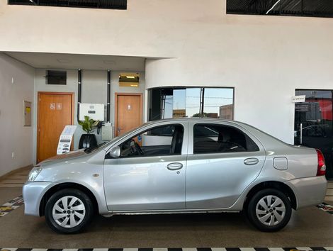 Toyota ETIOS XLS 1.5 Flex 16V 5p Mec.