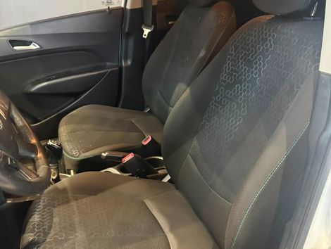 Hyundai HB20X Style 1.6 Flex 16v Mec.