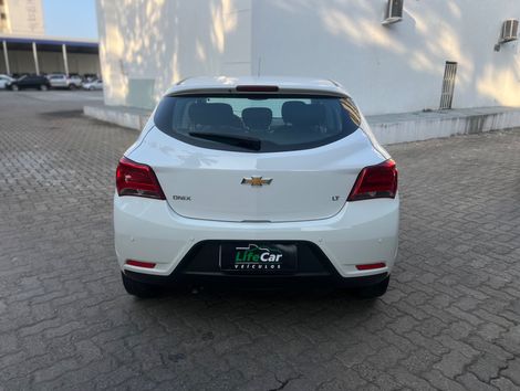 Chevrolet ONIX HATCH LT 1.0 8V FlexPower 5p Mec.