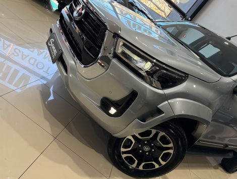 Toyota Hilux CD SRX Plus 4x4 2.8 TDI Die. Aut.