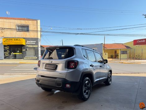 Jeep Renegade Sport 1.8 4x2 Flex 16V Aut.