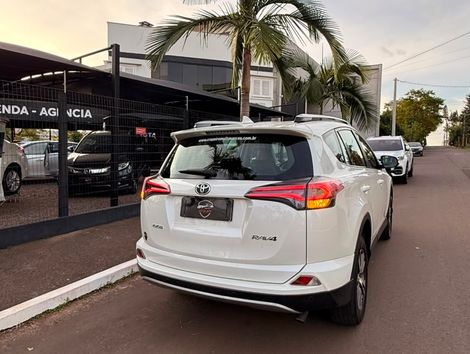 Toyota RAV4 2.0 4x2 16V Aut.
