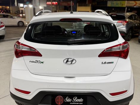 Hyundai HB20X Style 1.6 Flex 16v Mec.