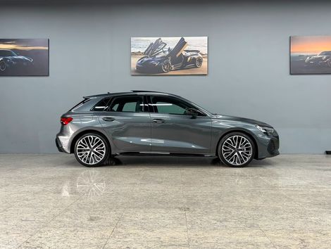 Audi A3 Sportb. Performance Black 2.0 S-tron.