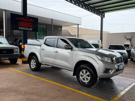 Nissan Frontier SE CD 4x4 2.3 Bi-TB Diesel Aut.