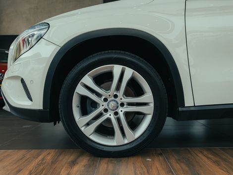 Mercedes GLA 200 Advance 1.6/1.6 TB 16V Flex Aut.