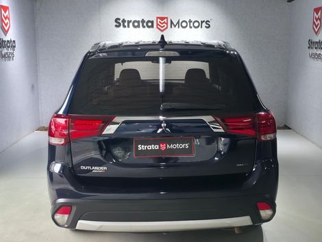 Mitsubishi OUTLANDER 2.2 165cv Diesel Aut.