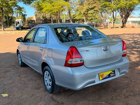 Toyota ETIOS X Sedan 1.5 Flex 16V 4p Mec.