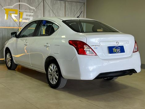Nissan VERSA SV 1.6 16V Flex Fuel 4p Mec.