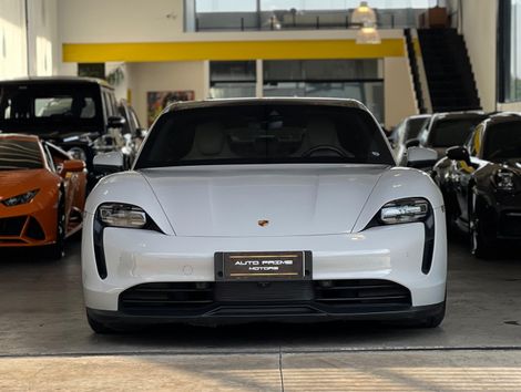 Porsche Taycan 4S (Elétrico)