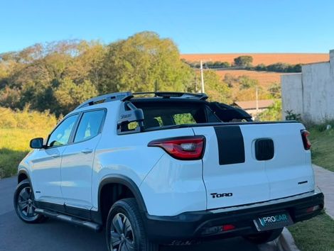 Fiat Toro Freedom 1.8 16V Flex Aut.