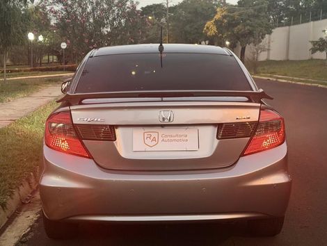 Honda Civic Sedan LXS 1.8/1.8 Flex 16V Mec. 4p