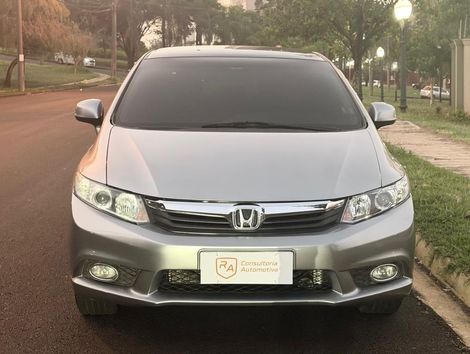 Honda Civic Sedan LXS 1.8/1.8 Flex 16V Mec. 4p